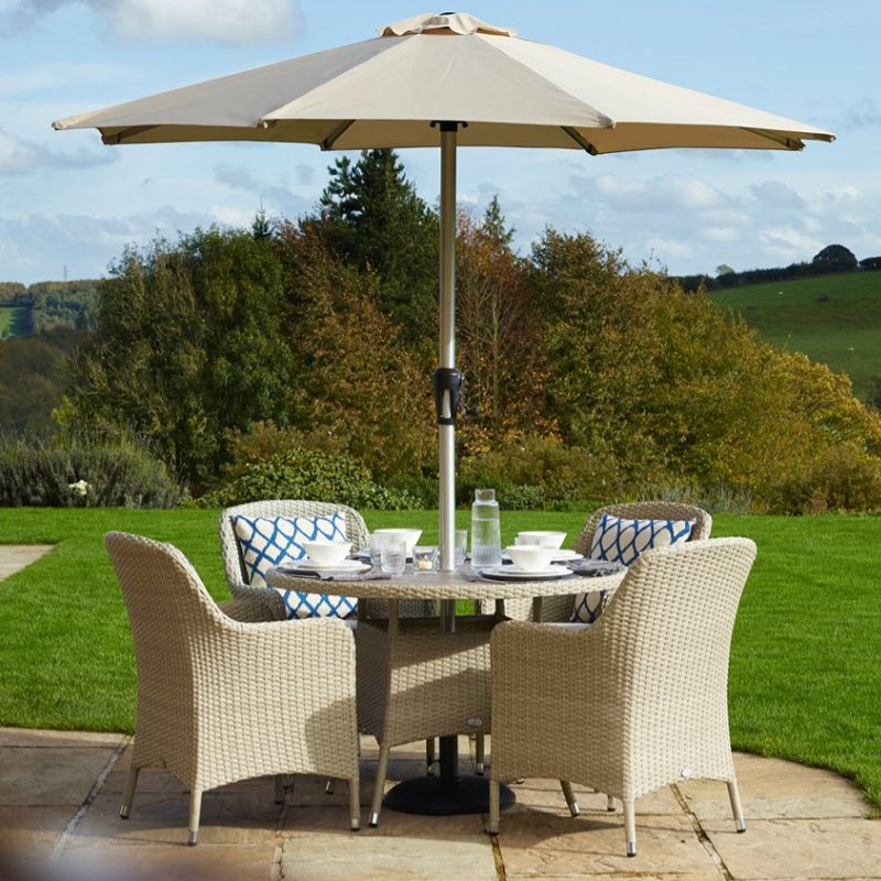 TETBURY 4 SEAT SET 110CM PARASOL & BASE