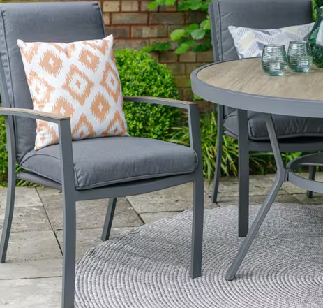 MONZA 4 SEAT SET WITH HIGHBACK ARMCHAIRS & 2.5M PARASOL
