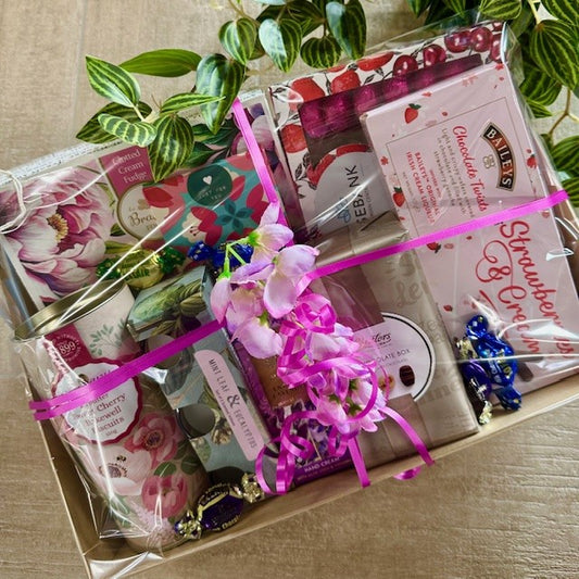MEDIUM MOTHER'S DAY HAMPER
