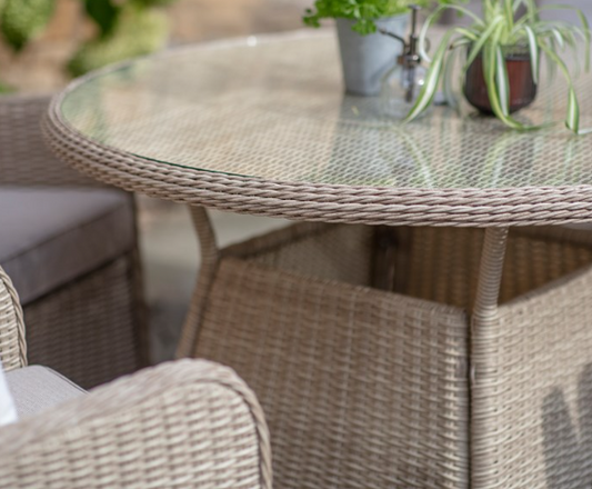 Chedworth Sandstone Rattan 4 Seat Round Dining Set with Parasol & Base