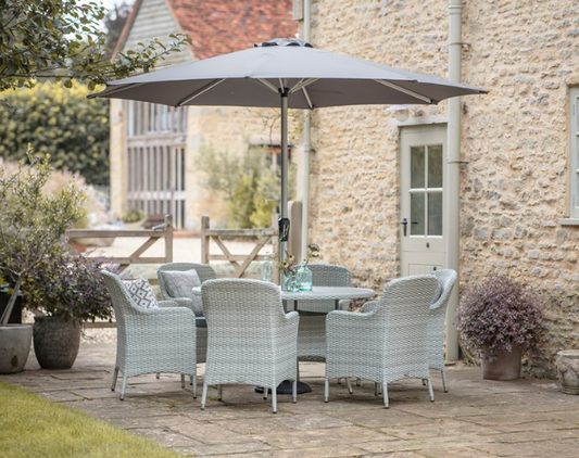 TETBURY 135CM ROUND 6 CHAIR PARASOL & BASE CLOUD